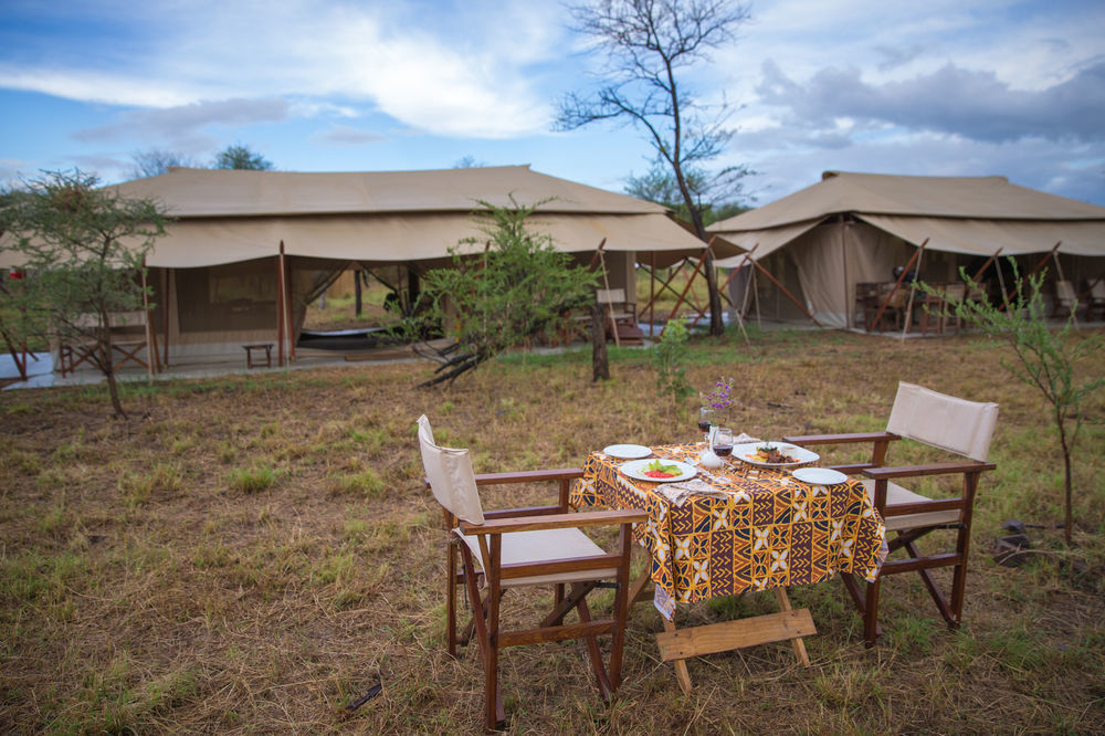 Отель Serengeti Acacia Central Camp Экстерьер фото